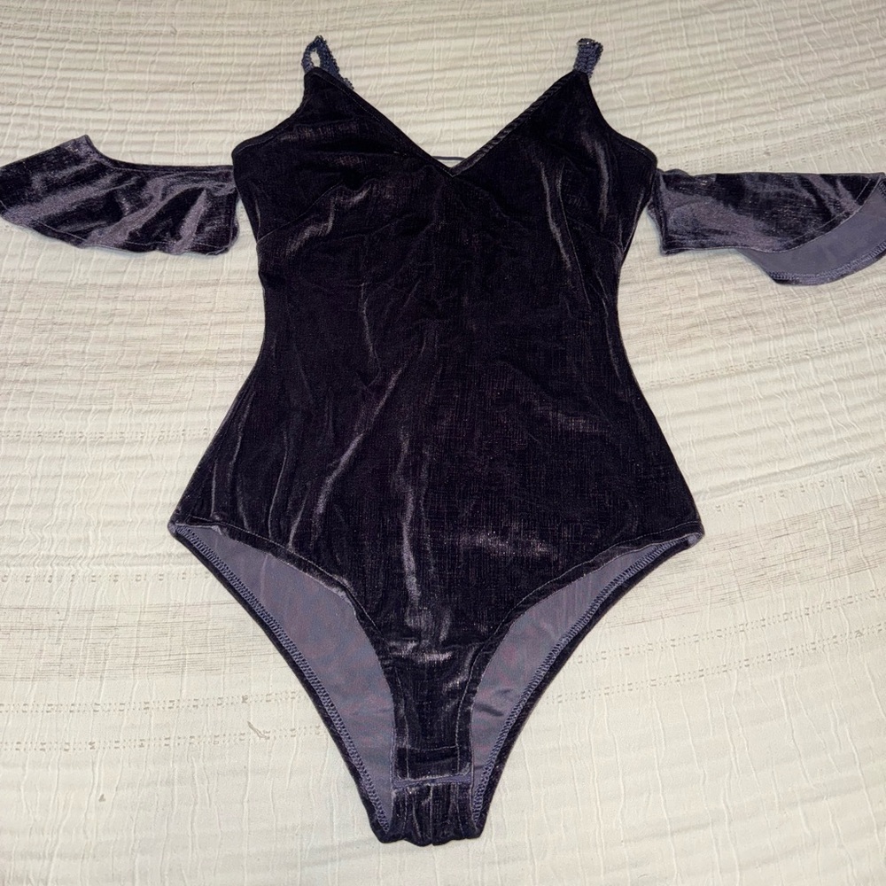 iHeartRaves Size:XS ONE PIECE festival/rave outfit!